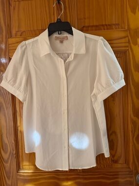 Philosophy White Short-Sleeve Button-Down Blouse